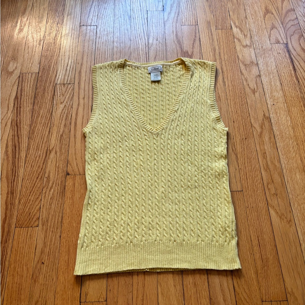 L.L. Bean Butter Yellow XS Cable Knit Sweater Vest